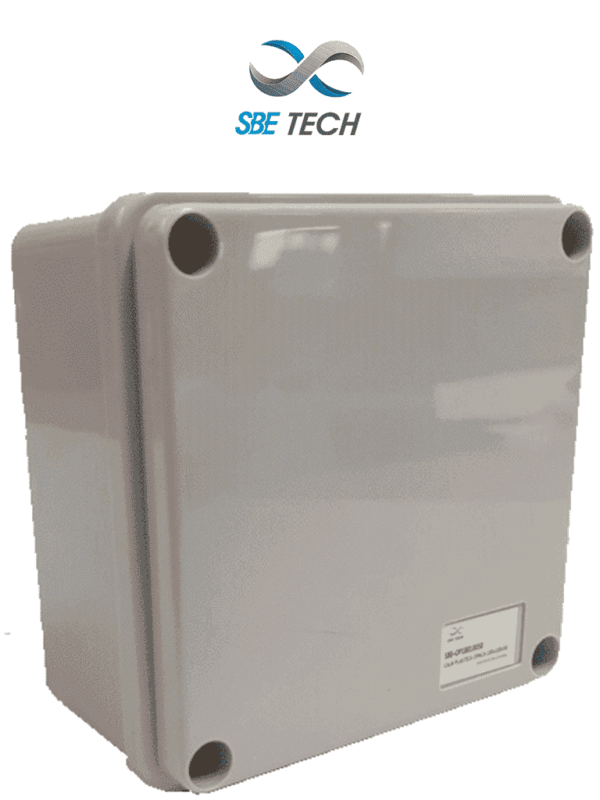 SBETECH OP10010080 - Caja plástica con tapa opaca de 10x10x8 cm multiusos con grado de protección IP66, fabricada en material autoextinguible y resistente a la abrasión