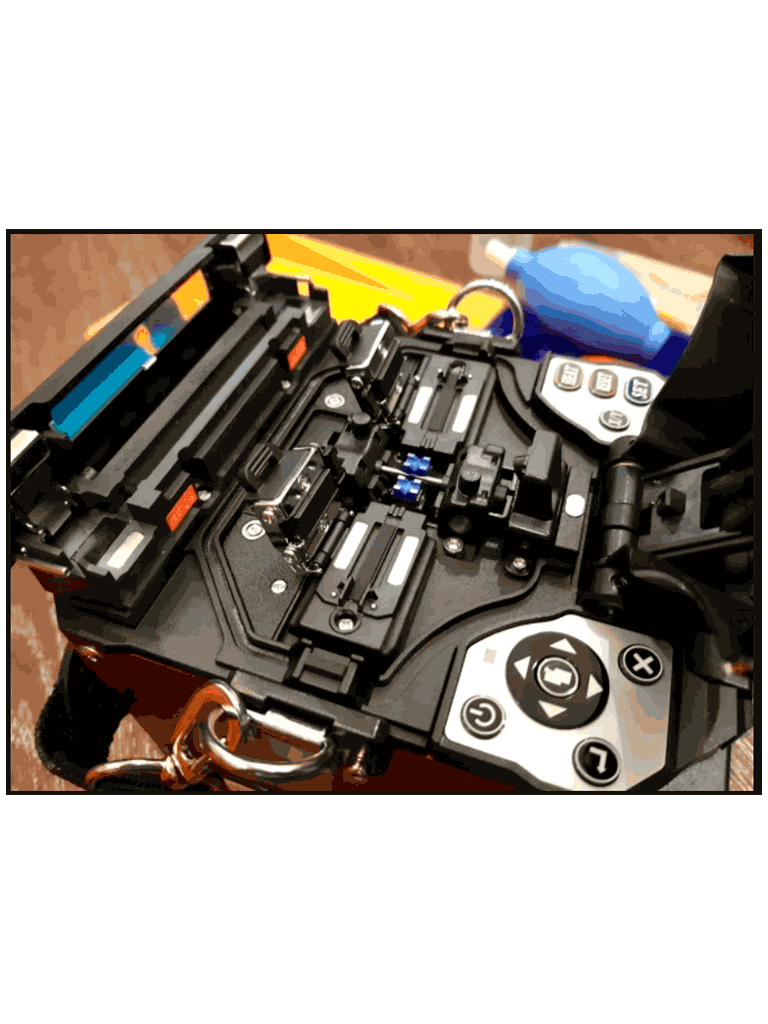 TCE LN-NET-A80S - Empalmador de Fibra Óptica 3 en 1, 110V, 5200mAh, Fusionadora de Fibra de 2.5kg, Calentamiento en 30s. Incluye Herramienta. - Image 4